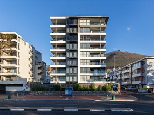 2 Bed Apartment in Green Point