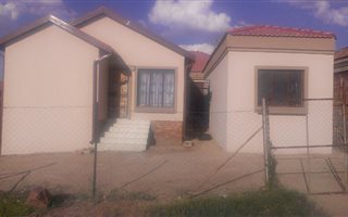 1 Bedroom Flat in Mabopane