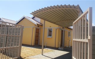 3 Bedroom House in Albertsdal