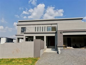 4 Bed House in Ruimsig
