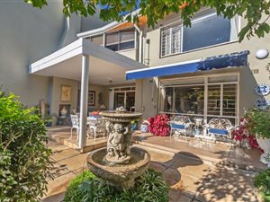 3 Bed Townhouse in Country Life Park