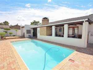 4 Bed House in Edgemead