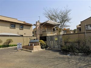 2 Bed Duplex in Fairmount