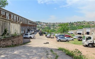2916 m² Commercial space in Queensmead Industrial