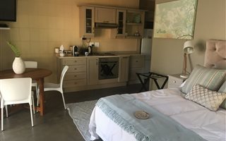 1 Bedroom Garden Cottage in Lynnwood Ridge