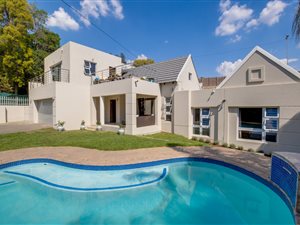 5 Bed House in Fourways