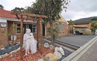 3 Bedroom House in Plattekloof
