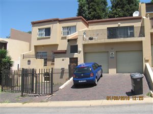 4 Bed Duplex in Kloofendal