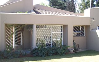 3 Bedroom House in Parkhill Gardens