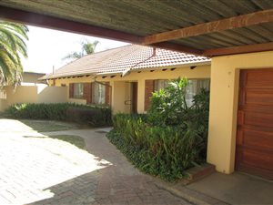 3 Bed House in The Reeds