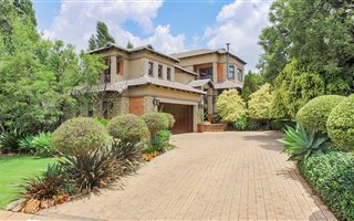 4 Bedroom House in Boardwalk