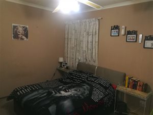3 Bed Simplex in Rensburg