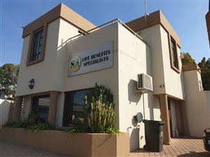 198 m² Commercial space in Moreleta Park