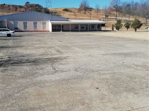 450 m² Office Space in Mooi River