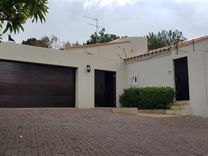 4 Bed Townhouse in Strathavon
