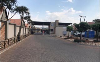 2 Bedroom Flat in Lakefield