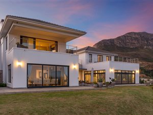 6 Bedroom House in Spanish Farm