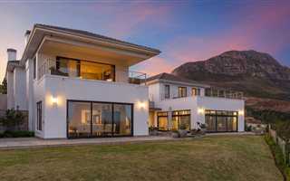 6 Bedroom House in Spanish Farm
