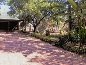 4 Bed House in Bendor Park