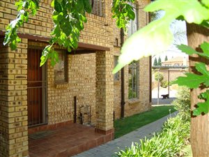 2 Bedroom Apartment in Honeydew
