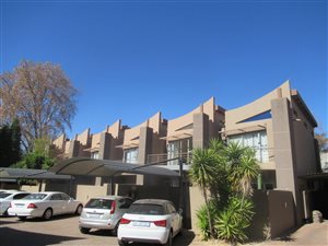 2 Bed Apartment in Melrose