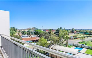 3 Bedroom Apartment in Bedfordview