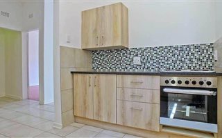 1 Bedroom Apartment in Primrose