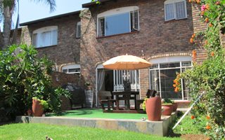 3 Bedroom Apartment in Brackendowns