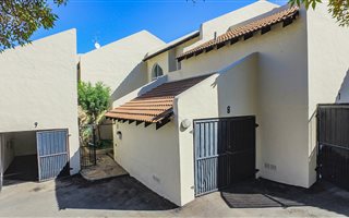 3 Bedroom Duplex in Rembrandt Park