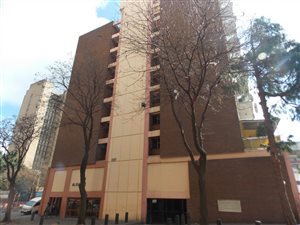 2 Bed Apartment in Hillbrow