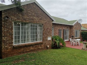 3 Bedroom Duet in Zwartkop