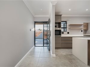 3 Bed House in Fairview
