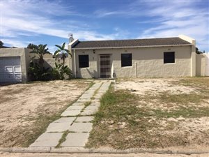 3 Bed House in Edgemead