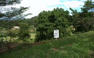 1215 m² Land available in Sheffield Beach