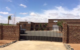 Industrial space in Graaff Reinet