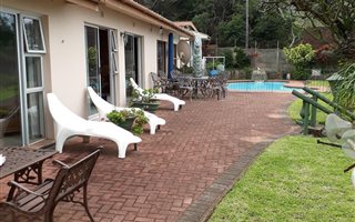 4 Bedroom House in Bazley Beach