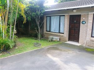 4 Bed Townhouse in Amanzimtoti
