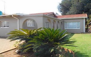 7732 m² Smallholding in Pomona AH