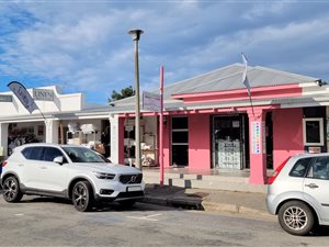 575 m² Office Space in Knysna Central