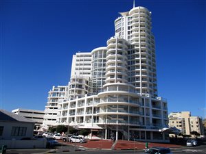 1 Bed Apartment in Strand North