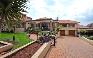 4 Bedroom House in Cyrildene