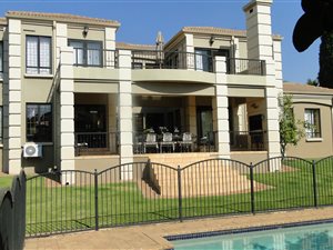 4 Bed House in Dainfern Valley