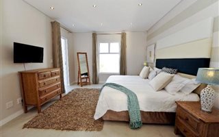 4 Bedroom House in River Club