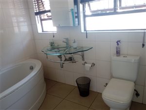 3 Bed House in Chiltern Hills