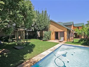 3 Bed House in Thornhill Estate