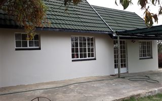 1 Bedroom Garden Cottage in Muldersdrift