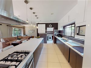 4 Bed House in Olivedale