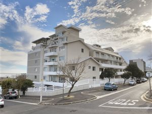2 Bed Apartment in Bantry Bay