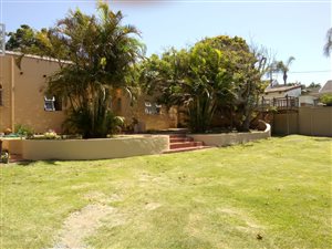 4 Bed House in Bonza Bay