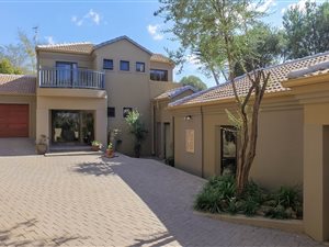 3 Bed House in Featherbrooke Estate